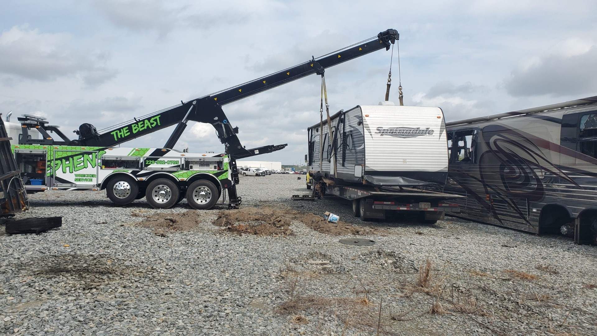Stephen's Wrecker Service recovery specialty truck